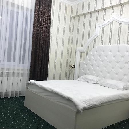 Emir Plaza Hotel Turkistan Екстериор снимка